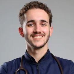 Veterinário Odontologista Víctor Ramos de Moura Lago Meu Pet CRMV 8041